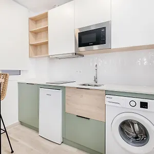 https://exclusive-comedia-apartments.hotelsinnerja.org