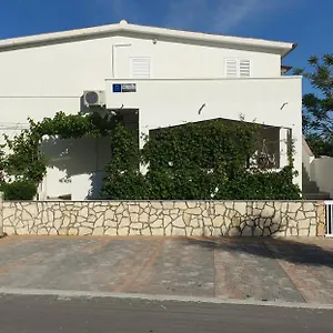 https://oaza.hotelinzadar.com